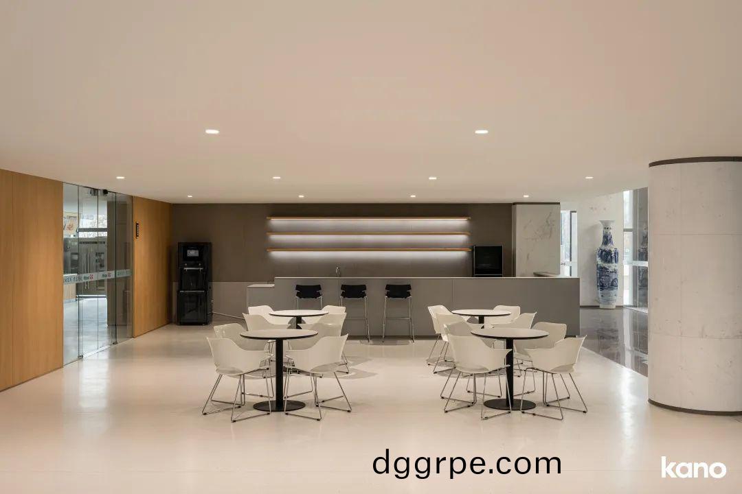 青岛办公室家具配套方案之洽谈桌椅