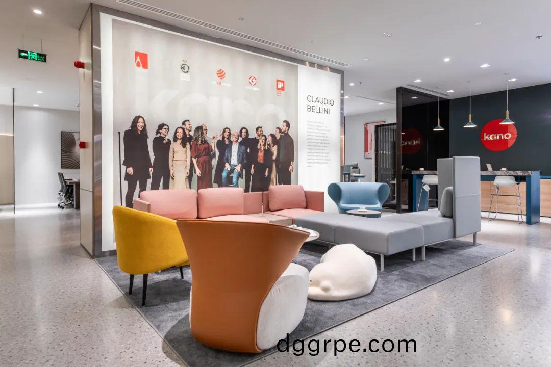 科尔卡诺办公家具沙特展厅沙发区