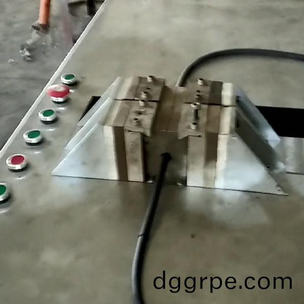 密封(feng)條對接（銲接(jie)）機(ji)視頻