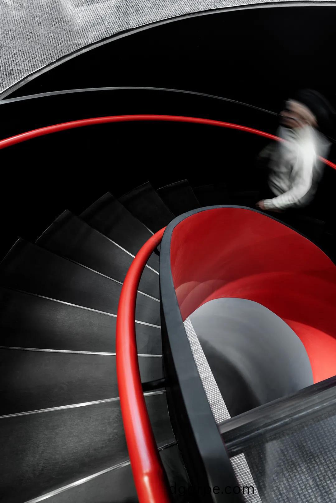 科尔卡诺获奖项目（二）：红色旋风系列