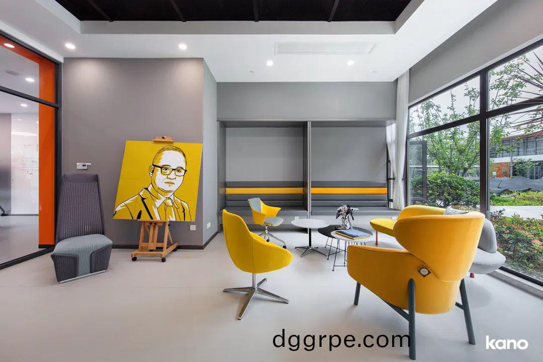 学校洽谈桌椅采购