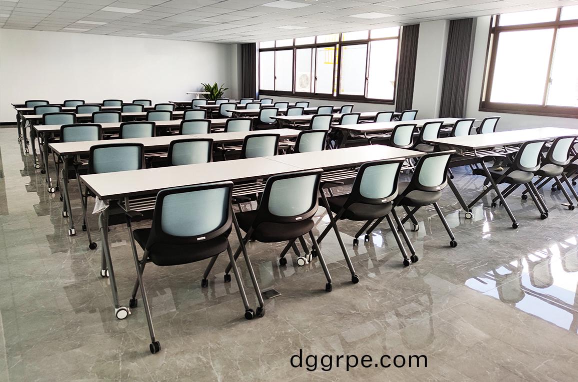 外资企业办公家具采购定制之培训桌椅采购