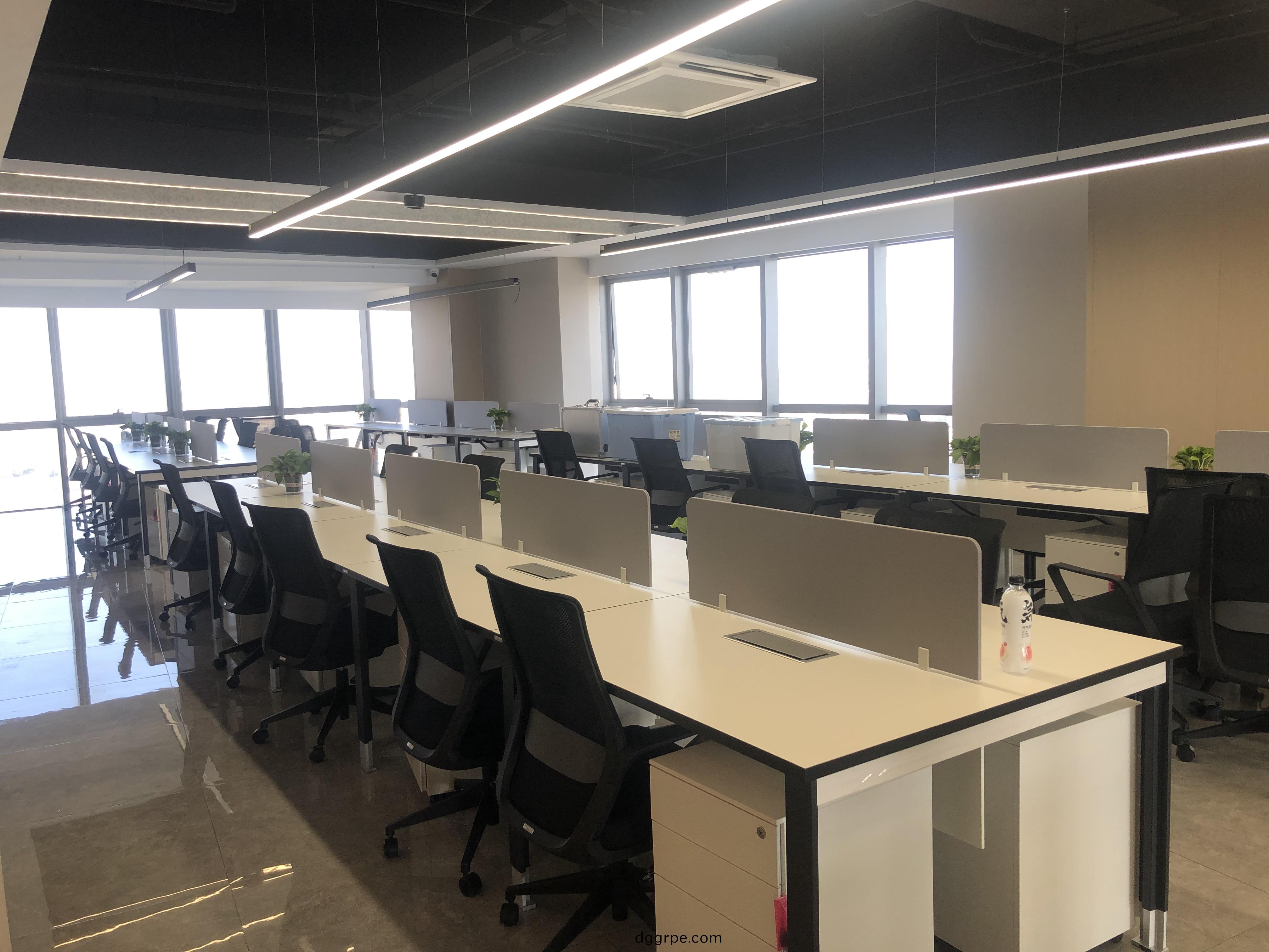 家具公司办公家具配套案例之员工区